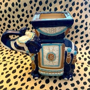 Vintage chinoiserie elephant planter mini stool